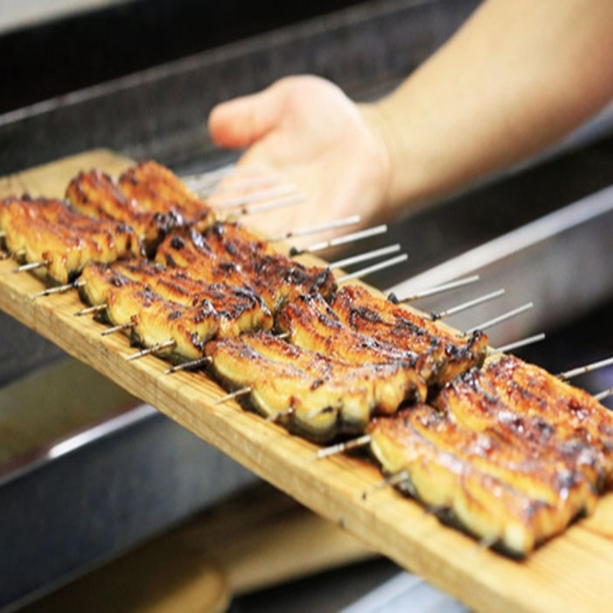 国産うなぎ関東風蒲焼き・白焼き食べ比べセット 計 約520g 職人による手焼き　冷凍真空パックでお届け！ SWAW003